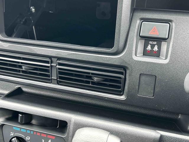 ハイゼットカーゴＤＸ　届け出済み未使用車保証　新車保証・まごころ保証　１年間・走行距離無制限付き（東京都）の中古車