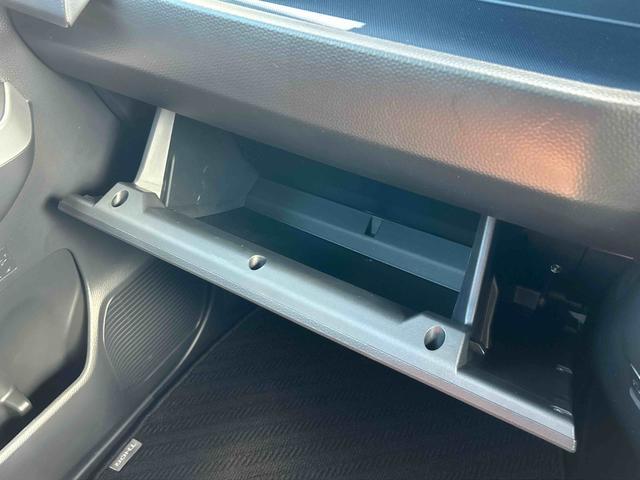 トールカスタムＧ　９インチディスプレイオーディオ　パノラマモニター保証　新車保証・まごころ保証　１年間・走行距離無制限付き・９インチディスプレイオーディオ装備・パノラマカメラ装備・ＬＥＤヘッドライト装備（東京都）の中古車