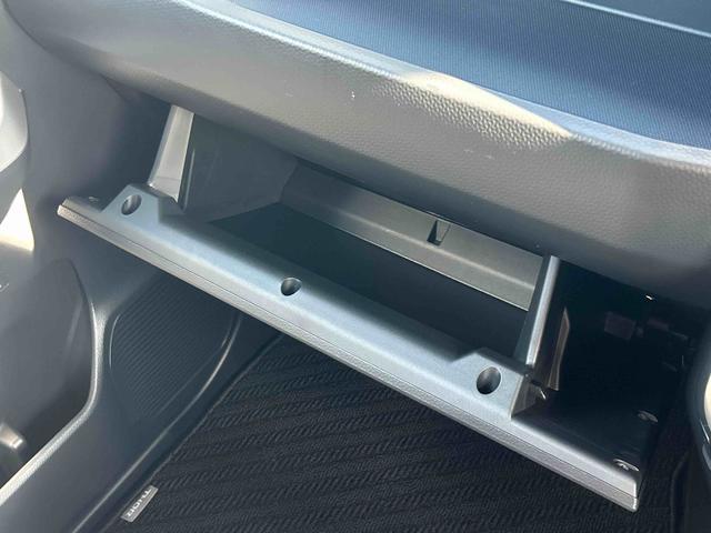 トールカスタムＧ　９インチディスプレイオーディオ　パノラマモニター保証　新車保証・まごころ保証　１年間・走行距離無制限付き・９インチディスプレイオーディオ装備・パノラマカメラ装備・ＬＥＤヘッドライト装備（東京都）の中古車