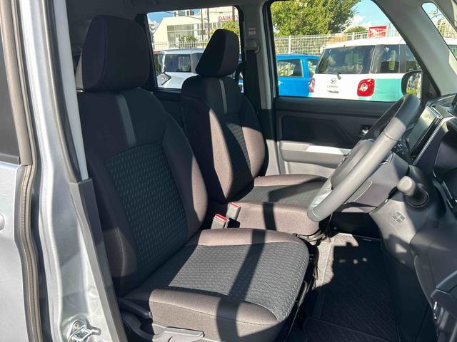 トールカスタムＧ　９インチディスプレイオーディオ　パノラマモニター保証　新車保証・まごころ保証　１年間・走行距離無制限付き・９インチディスプレイオーディオ装備・パノラマカメラ装備・ＬＥＤヘッドライト装備（東京都）の中古車