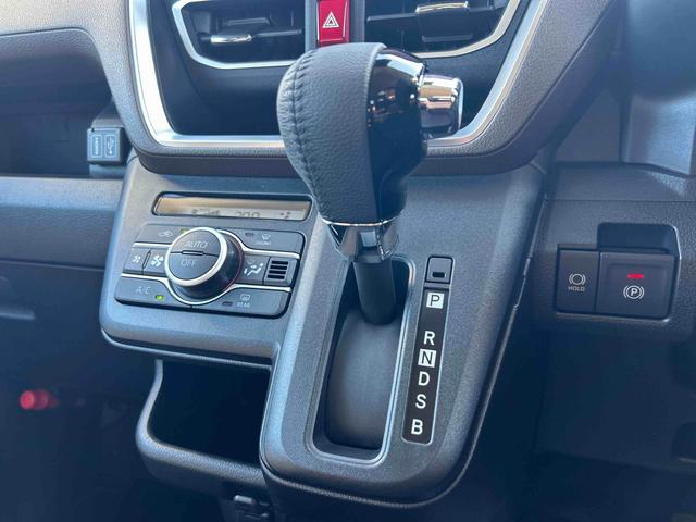 ムーヴRS 10インチナビ・パノラマカメラ装備保証 新車保証・まごころ保証 1年間・走行距離無制限付き・10インチナビ・パノラマカメラ装備・シートヒーター装備・LEDヘッドライト装備(東京都)の中古車