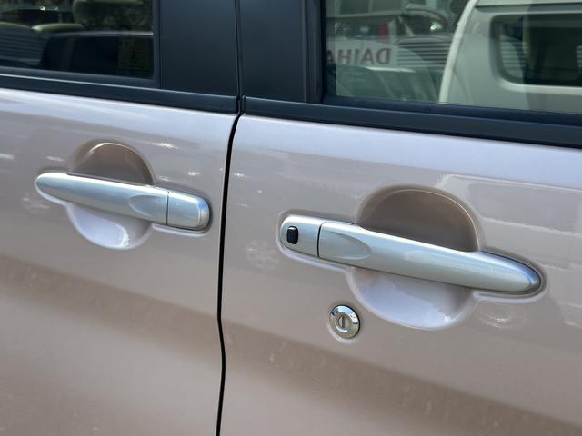 タントＸ　ホワイトアクセントＳＡII　修復歴車　ナビ・バックカメラ（東京都）の中古車