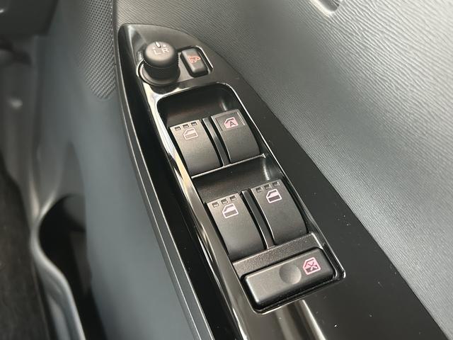 タントカスタムＲＳ　スマートセレクションＳＡ　雹害車　ナビ保証　新車保証・まごころ保証　１年間・走行距離無制限付き（東京都）の中古車