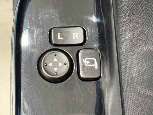 アルトワークスベースグレード　　　Ｍ／Ｔ車保証　・まごころ保証　１年間・走行距離無制限付き（東京都）の中古車