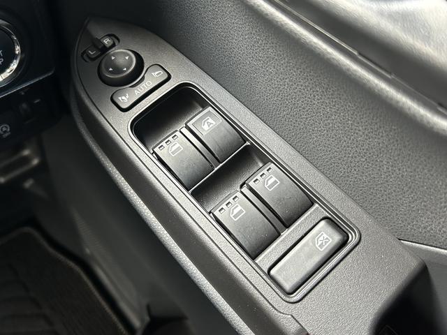 タントファンクロスターボ　　室内灯油臭いです保証　新車保証・まごころ保証　１年間・走行距離無制限付き（東京都）の中古車