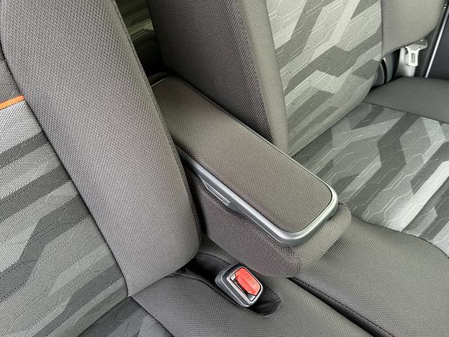 タントファンクロスターボ　　室内灯油臭いです保証　新車保証・まごころ保証　１年間・走行距離無制限付き（東京都）の中古車