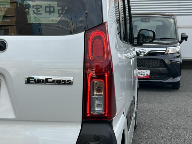 タントファンクロスターボ　　室内灯油臭いです保証　新車保証・まごころ保証　１年間・走行距離無制限付き（東京都）の中古車