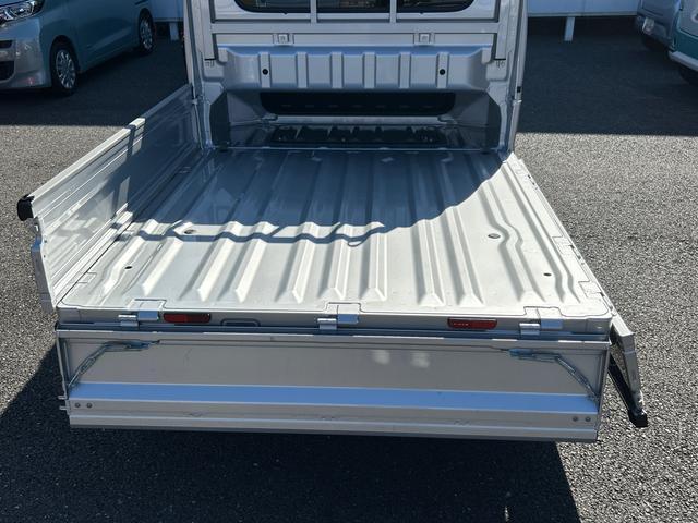スーパーキャリイX 東京近県で必ず現車確認できる方保証 まごころ保証 1年間・走行距離無制限付き・ナビ装備(東京都)の中古車