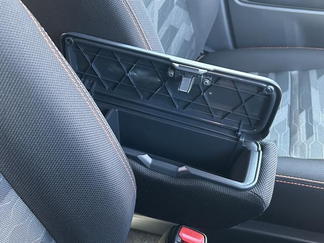 タフトＧターボ　クロムベンチャー９インチナビ装備保証　新車保証・まごころ保証　１年間・走行距離無制限付き・９インチナビ・バックカメラ・ドラレコ・ＥＴＣ装備・ＬＥＤヘッドライト装備・スマートアシスト装備（東京都）の中古車