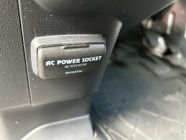 ハイゼットカーゴデラックスＳＡIII　純正ナビ　ＥＴＣ　ドライブレコーダー保証１年間距離無制限付き　オーバーヘッドシェルフ　前席パワーウインドウ　アイドリングストップ　キーレスエントリー　純正ナビゲーション　ＥＴＣ車載器　ドライブレコーダー　リヤベンチシート（東京都）の中古車