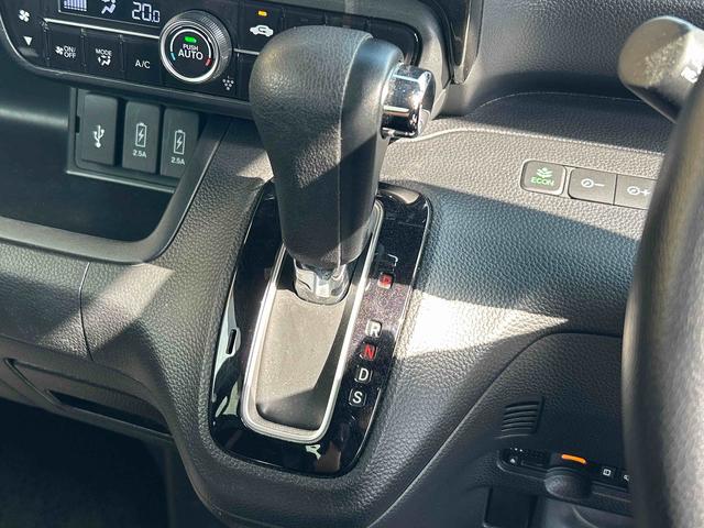 Ｎ−ＢＯＸカスタムＧ・ＥＸターボホンダセンシング保証　まごころ保証　１年間・走行距離無制限付き（東京都）の中古車