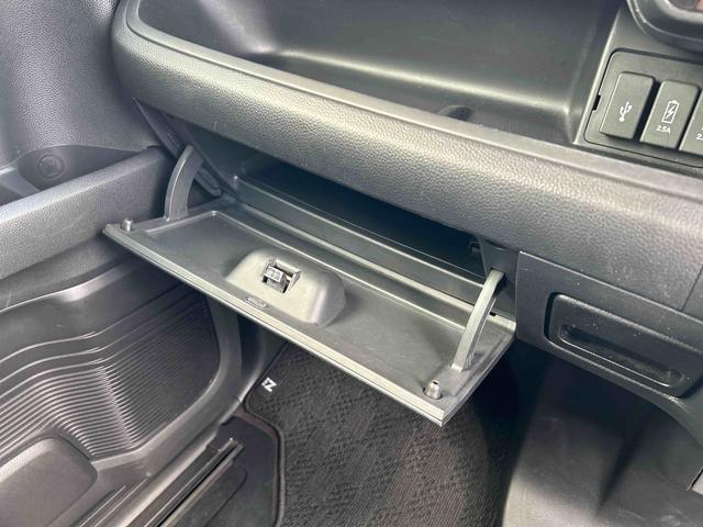 Ｎ−ＢＯＸカスタムＧ・ＥＸターボホンダセンシング保証　まごころ保証　１年間・走行距離無制限付き（東京都）の中古車