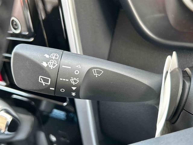 トールカスタムＧ　両側電動スライドドア　ＬＥＤヘッドランプ保証１年間距離無制限付き　電動パーキングブレーキ　アダプティブクルーズコントロール　ＬＥＤフォグランプ　ＬＥＤヘッドランプ　両側電動スライドドア　サンシェード　シートアンダートレイ（東京都）の中古車