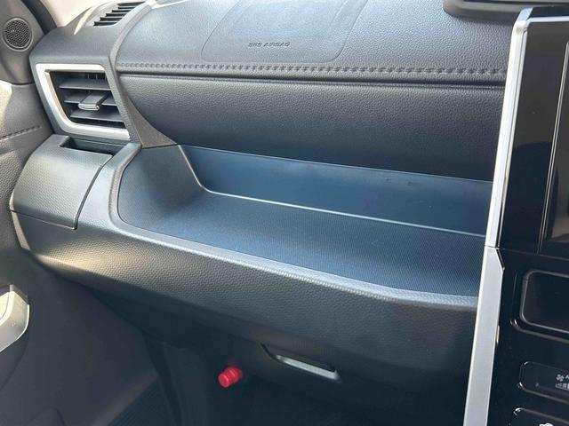 トールカスタムＧ　両側電動スライドドア　ＬＥＤヘッドランプ保証１年間距離無制限付き　電動パーキングブレーキ　アダプティブクルーズコントロール　ＬＥＤフォグランプ　ＬＥＤヘッドランプ　両側電動スライドドア　サンシェード　シートアンダートレイ（東京都）の中古車