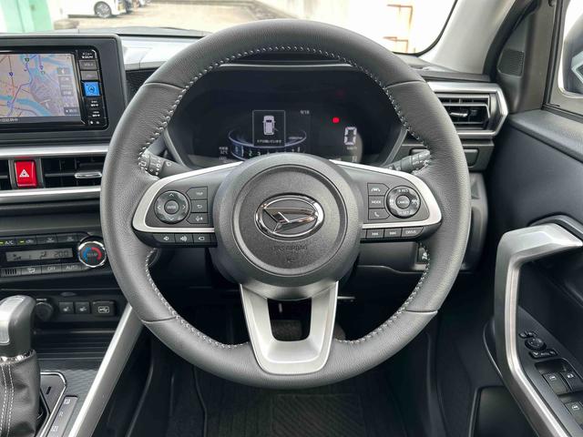 ロッキープレミアムＧ　　　　７インチ純正ナビ　パノラマモニター保証　新車保証・まごころ保証　１年間・走行距離無制限付き（東京都）の中古車