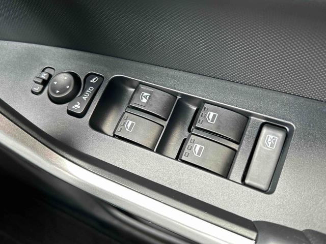 ロッキープレミアムＧ　　　　７インチ純正ナビ　パノラマモニター保証　新車保証・まごころ保証　１年間・走行距離無制限付き（東京都）の中古車