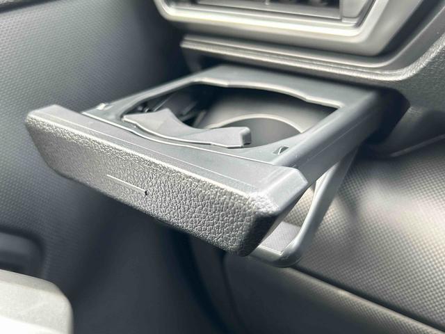 ロッキープレミアムＧ　　　　７インチ純正ナビ　パノラマモニター保証　新車保証・まごころ保証　１年間・走行距離無制限付き（東京都）の中古車