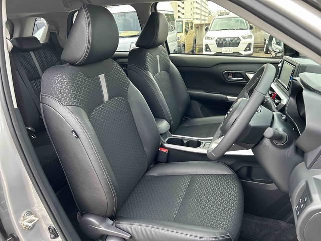 ロッキープレミアムＧ　　　　７インチ純正ナビ　パノラマモニター保証　新車保証・まごころ保証　１年間・走行距離無制限付き（東京都）の中古車