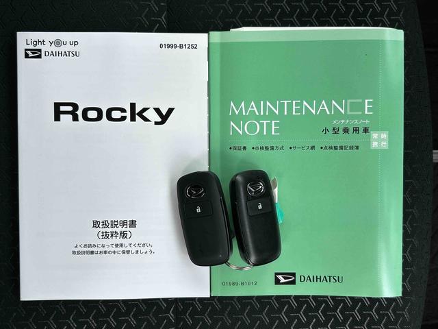 ロッキープレミアムＧ　　　　７インチ純正ナビ　パノラマモニター保証　新車保証・まごころ保証　１年間・走行距離無制限付き（東京都）の中古車