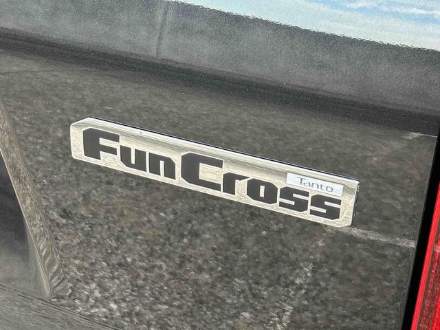 タントファンクロスターボ　前席シートヒーター　両側電動スライドドア保証　新車保証・まごころ保証　１年間・走行距離無制限付き　前席シートヒーター　電動パーキングブレーキ　キーフリーシステム　両側電動スライドドア　ＬＥＤヘッドランプ　ＬＥＤフォグランプ（東京都）の中古車