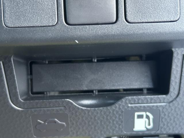 トールカスタムＧ　９インチディスプレイオーディオ　キーフリー保証　新車保証・まごころ保証　１年間・走行距離無制限付き　スマホ連携９インチディスプレイオーディオ　キーフリーシステム　ＬＥＤヘッドランプ　ＬＥＤフォグランプ　アダプティブクルーズコントロール（東京都）の中古車