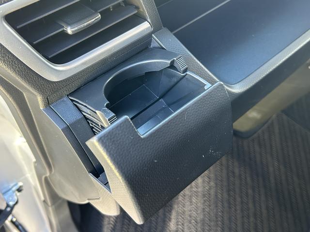 トールカスタムＧ　９インチディスプレイオーディオ　キーフリー保証　新車保証・まごころ保証　１年間・走行距離無制限付き　スマホ連携９インチディスプレイオーディオ　キーフリーシステム　ＬＥＤヘッドランプ　ＬＥＤフォグランプ　アダプティブクルーズコントロール（東京都）の中古車