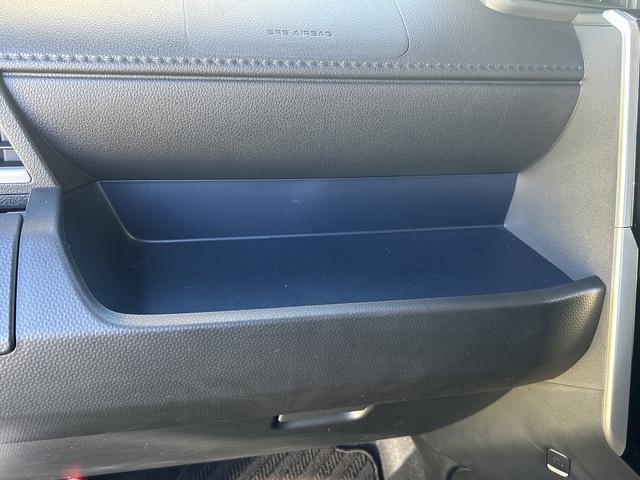 トールカスタムＧ　９インチディスプレイオーディオ　キーフリー保証　新車保証・まごころ保証　１年間・走行距離無制限付き　スマホ連携９インチディスプレイオーディオ　キーフリーシステム　ＬＥＤヘッドランプ　ＬＥＤフォグランプ　アダプティブクルーズコントロール（東京都）の中古車