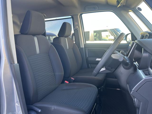 トールカスタムＧ　９インチディスプレイオーディオ　キーフリー保証　新車保証・まごころ保証　１年間・走行距離無制限付き　スマホ連携９インチディスプレイオーディオ　キーフリーシステム　ＬＥＤヘッドランプ　ＬＥＤフォグランプ　アダプティブクルーズコントロール（東京都）の中古車