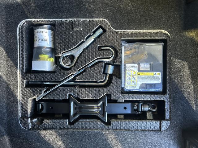 トールカスタムＧ　９インチディスプレイオーディオ　キーフリー保証　新車保証・まごころ保証　１年間・走行距離無制限付き　スマホ連携９インチディスプレイオーディオ　キーフリーシステム　ＬＥＤヘッドランプ　ＬＥＤフォグランプ　アダプティブクルーズコントロール（東京都）の中古車