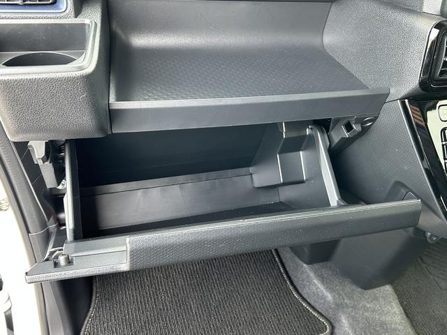 タントカスタムＲＳ　両側電動スライドドア　前席シートヒーター保証　新車保証・まごころ保証　１年間・走行距離無制限付き　両側電動スライドドア　前席シートヒーター　キーフリーシステム　コーナーセンサー　シートバックテーブル　アイドリングストップ（東京都）の中古車