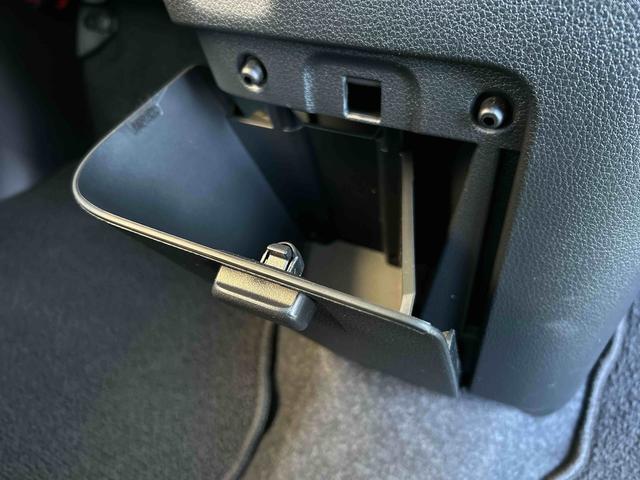 ムーヴキャンバスストライプスＧ　純正ナビ　ＥＴＣ　ドライブレコーダー保証　新車保証・まごころ保証　１年間・走行距離無制限付き　純正７インチナビ　ＥＴＣ車載器　ドライブレコーダー　バックカメラ　キーフリーシステム　両側電動スライドドア　オートライト　オートエアコン（東京都）の中古車