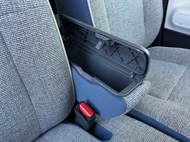 ムーヴキャンバスストライプスＧ　純正ナビ　ＥＴＣ　ドライブレコーダー保証　新車保証・まごころ保証　１年間・走行距離無制限付き　純正７インチナビ　ＥＴＣ車載器　ドライブレコーダー　バックカメラ　キーフリーシステム　両側電動スライドドア　オートライト　オートエアコン（東京都）の中古車