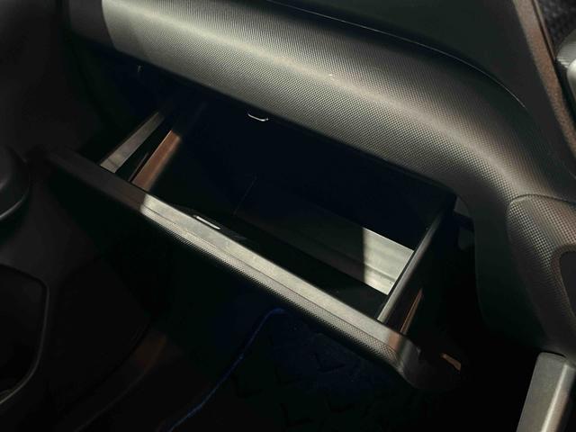 ロッキープレミアムＧ　ＨＥＶ保証　新車保証・まごころ保証　１年間・走行距離無制限付き（東京都）の中古車