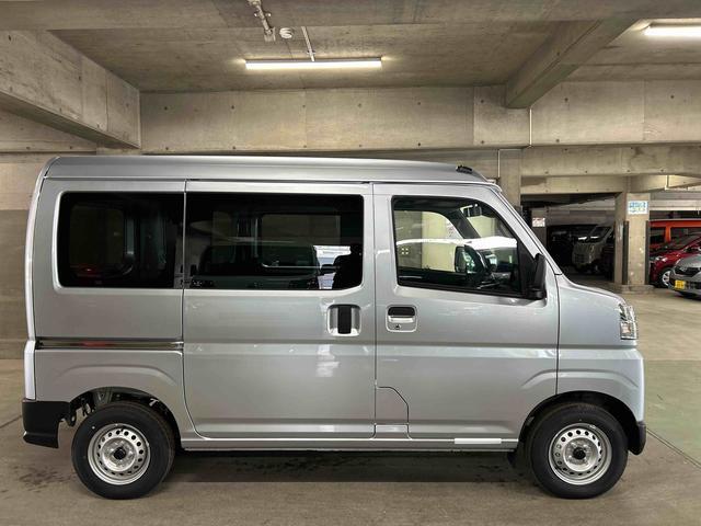 ハイゼットカーゴDX 届け出済み未使用車保証 新車保証・まごころ保証 1年間・走行距離無制限付き・両ドアスライドドア・マニュアルエアコン装備・スマートアシスト装備(東京都)の中古車