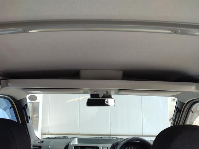 ハイゼットカーゴＤＸサポカーＳワイド適合　ラジオ　エアコン　アクセサリーソケット　コーナーセンサー　アイドリングストップ　光軸調整ダイヤル　横滑り防止機能　誤発進抑制機能　パワーウインドウ　キーレス（神奈川県）の中古車