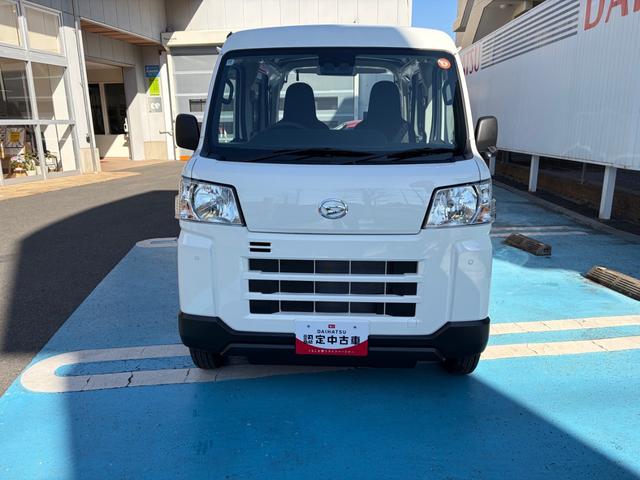ハイゼットカーゴＤＸサポカーＳワイド適合　ラジオ　エアコン　アクセサリーソケット　コーナーセンサー　アイドリングストップ　光軸調整ダイヤル　横滑り防止機能　誤発進抑制機能　パワーウインドウ　キーレス（神奈川県）の中古車