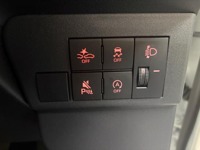 ハイゼットカーゴＤＸサポカーＳワイド適合　ラジオ　エアコン　アクセサリーソケット　コーナーセンサー　アイドリングストップ　光軸調整ダイヤル　横滑り防止機能　誤発進抑制機能　パワーウインドウ　キーレス（神奈川県）の中古車