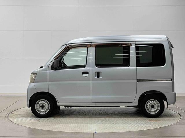 ハイゼットカーゴデラックス　５速マニュアル車　ＥＴＣ車載器保証１年間距離無制限付き・５ＭＴ・ＥＴＣ・キーレス・リヤベンチシート・パワーウインドウ・マニュアルエアコン・両側スライドドア（東京都）の中古車