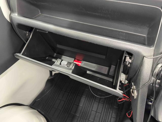 キャリイトラック冷凍車１ＷＡＹ冷凍車　−５°〜　＋２０°　５ＭＴ・４ＷＤ・ポータブルナビ・ドラレコ・キーレス（東京都）の中古車