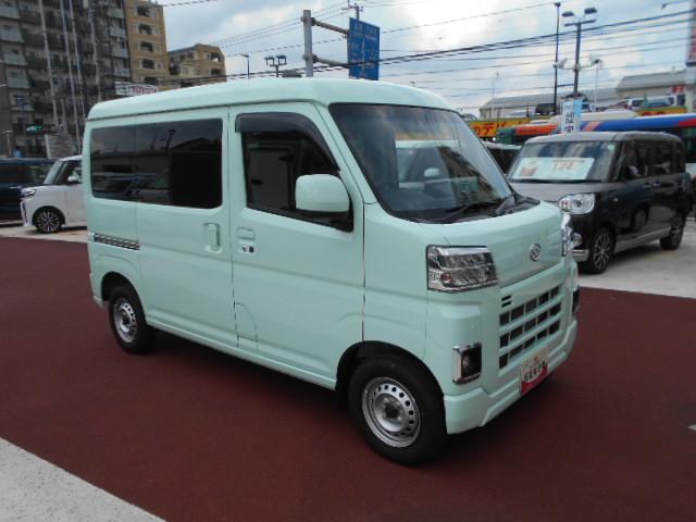 ハイゼットカーゴデラックス　４ＷＤ　ディスプレイオーディオ　ＥＴＣ車載器保証１年間距離無制限付き・４ＷＤ・ディスプレイオーディオ・バックカメラ・ドラレコ・リヤベンチシート・前席パワーウインドウ・キーフリーシステム（東京都）の中古車