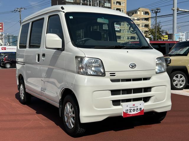 ハイゼットカーゴクルーズ　７インチナビ　電動格納ドアミラー　バックカメラ保証１年間距離無制限付き・ワンセグナビ・電動格納ドアミラー・キーレス・バックカメラ・リヤベンチシート・前席パワーウインドウ（東京都）の中古車