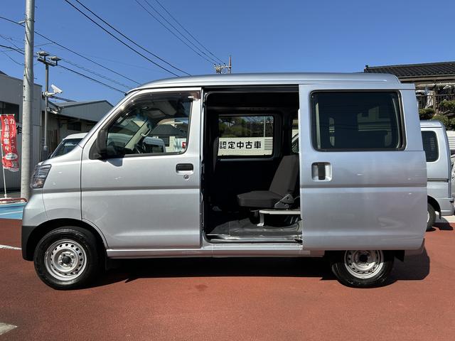 ハイゼットカーゴデラックスＳＡ３ＬＥＤヘッドライト・ＥＴＣ・ＣＤステレオ・衝突回避支援（東京都）の中古車