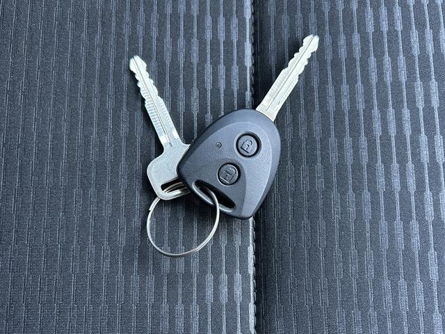 ハイゼットカーゴDXCDステレオ装備・キーレス・アイドルストップ・オートライト(東京都)の中古車