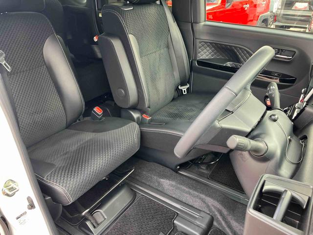 タントカスタムRSスタイルセレクション9インチナビ・パノラマカメラ・ドラレコ・ETC装備・運転席ロングスライド(東京都)の中古車