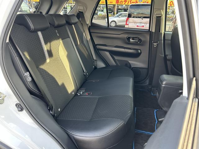 ロッキープレミアムＧ　ＨＥＶ９インチナビ・パノラマカメラ・ドラレクルーズコントロール・ＥＴＣ・シートヒーター（東京都）の中古車