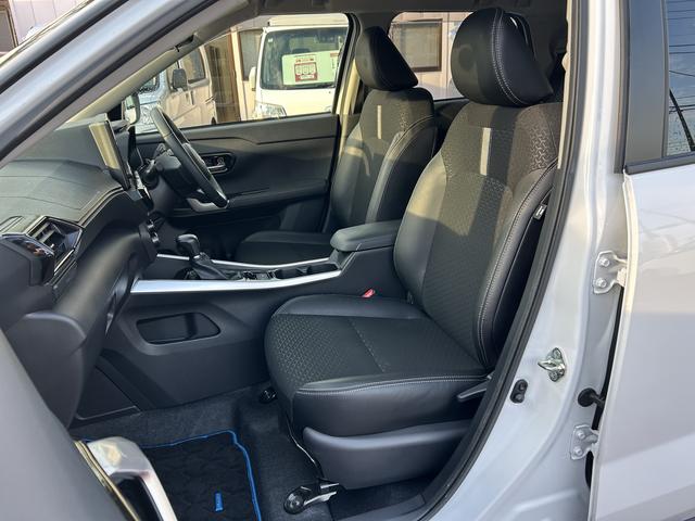 ロッキープレミアムＧ　ＨＥＶ９インチナビ・パノラマカメラ・ドラレクルーズコントロール・ＥＴＣ・シートヒーター（東京都）の中古車