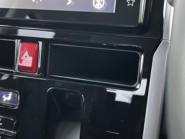 トールカスタムＧ　ディスプレイオーディオ　クルーズコントロール保証１年間距離無制限付き・９インチディスプレイオーディオ・全周囲カメラ・クルーズコントロール・両側電動スライドドア・電動パーキングブレーキ・キーフリーシステム・ＬＥＤヘッドランプ・コーナーセンサー（東京都）の中古車