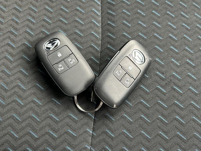 トールカスタムＧ　ディスプレイオーディオ　パノラマモニター保証１年間距離無制限付き・９インチディスプレイオーディオ・全周囲カメラ・クルーズコントロール・ＥＴＣ・両側電動スライドドア・電動パーキングブレーキ・キーフリーシステム・ＬＥＤヘッドランプ（東京都）の中古車