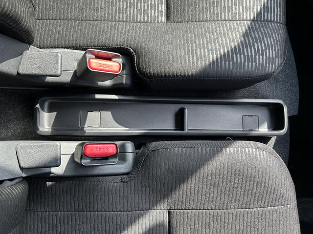 ハイゼットカーゴクルーズターボ９インチディスプレイオーディオ・視界補助パック・ＬＥＤパック・キーフリー（東京都）の中古車