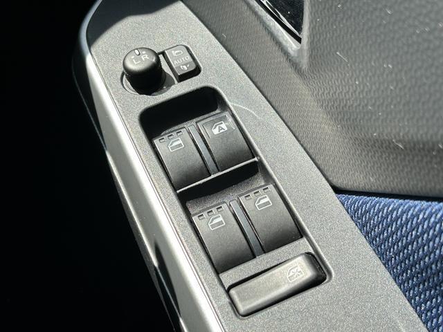 トールカスタムＧリミテッドＳＡ３　９インチナビ　ＥＴＣ　ドラレコ保証１年間距離無制限付き・車券整備付・フルセグナビ・クルーズコントロール・ドラレコ・全周囲カメラ・ＥＴＣ・シートヒーター・両側電動スライドドア・オートライト・ＬＥＤヘッドランプ・ＬＥＤフォグランプ（東京都）の中古車